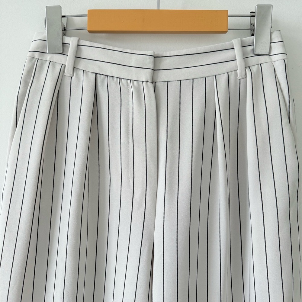 Babaton Modesto Pinstripe Pants Women’s 2 Grey/Black Cropped Tailored - Picture 3 of 12